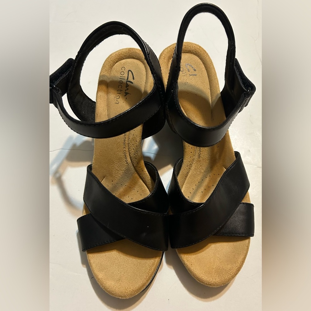 Clarks Tulip Gem Wedge sandals size 8